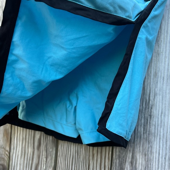 NIKE Dri Fit Turquiose Athletic Skort Women’s small 4-6 - Picture 9 of 9